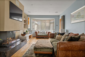 Photo 11- click for photo gallery